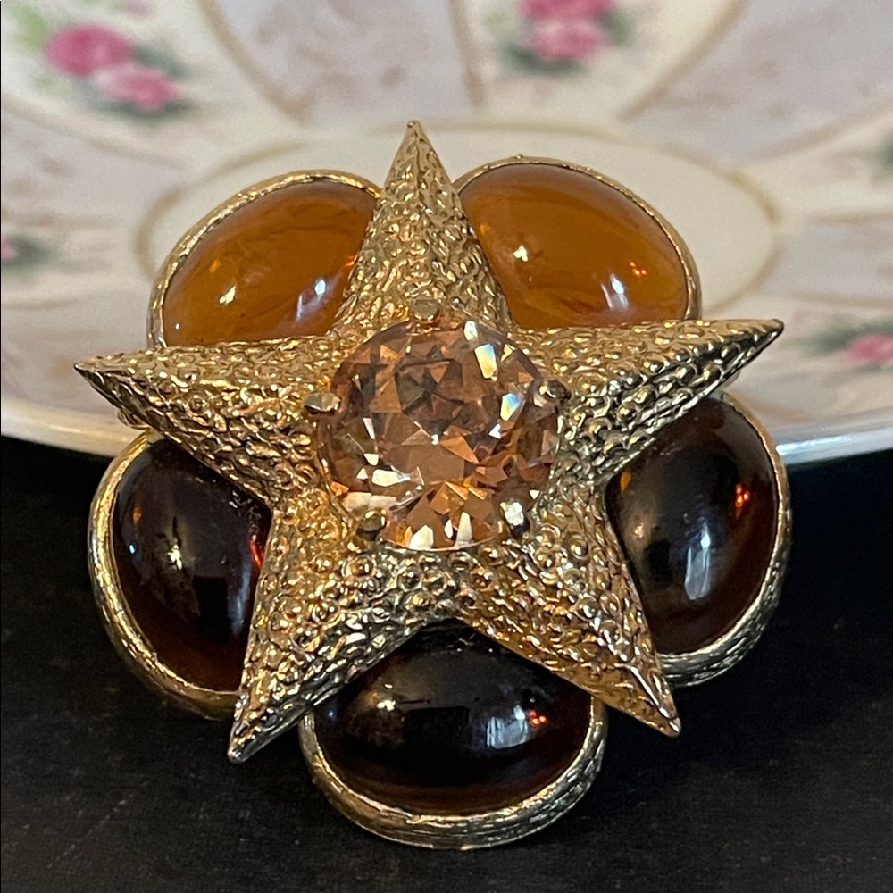 *RARE* Vintage Benedikt NY Amber Colored Glass Cabochon Star Brooch - Picture 5 of 11